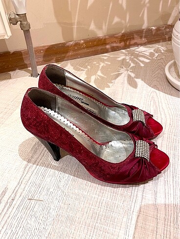 Diğer Bordo taşlı stiletto topuklu ayakkabı