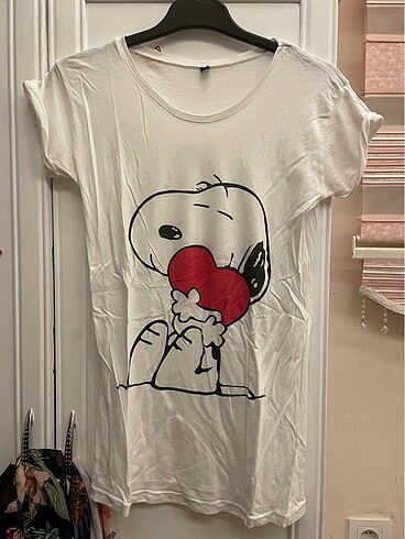 Beyaz tshirt