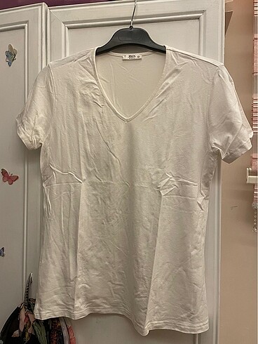 Beyaz tshirt