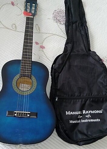 Manuel Raymond Gitar