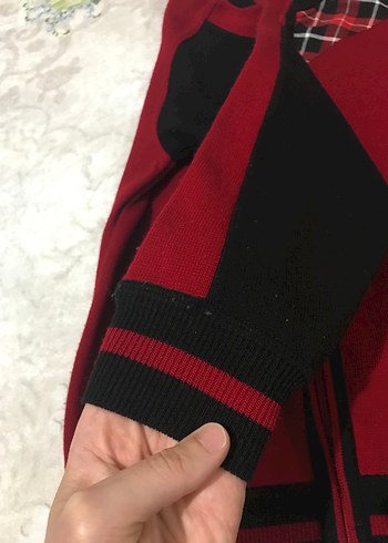 9 Yaş Beden kırmızı Renk Erkek Çocuk Fermuarlı Kırmızı Hırka