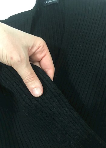 Siyah V Yaka Örgü Kadın Kazak - Görsel 8