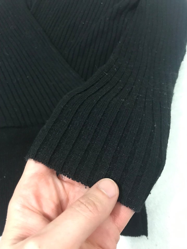 Siyah V Yaka Örgü Kadın Kazak - Görsel 5