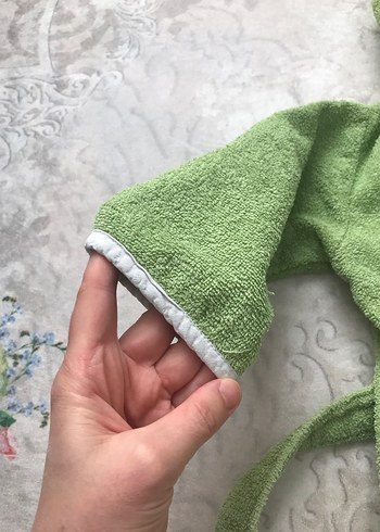 6 Yaş Beden yeşil Renk Erkek Çocuk Yeşil Kapüşonlu Bornoz