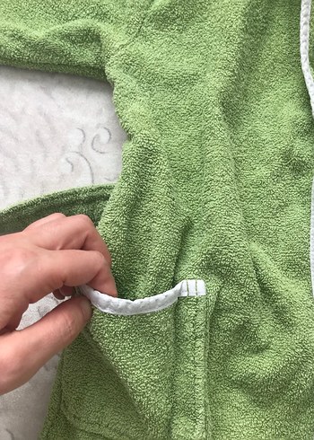 Erkek Çocuk Yeşil Kapüşonlu Bornoz - Görsel 4