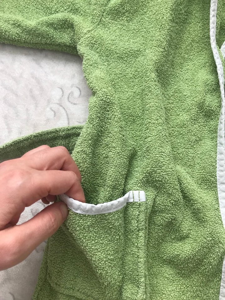 Erkek Çocuk Yeşil Kapüşonlu Bornoz - Görsel 4