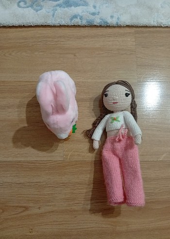 Diğer Pembe Peluş Tavşan ve Örgü Bebek Seti