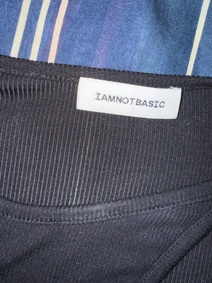 Iamnotbasic bodysuit - Görsel 3
