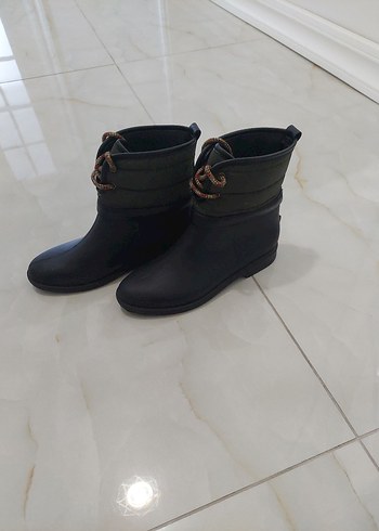 38 Beden siyah Renk Yagmur botu