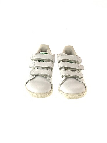 26 Beden Adidas Spor Ayakkabı %70 İndirimli.