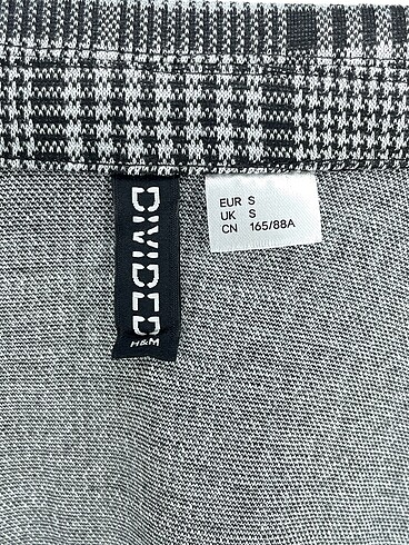 s Beden çeşitli Renk H&M Blazer %70 İndirimli.