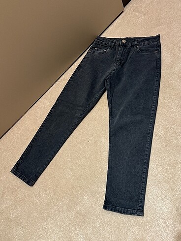 Zara erkek çocuk jean pantolon
