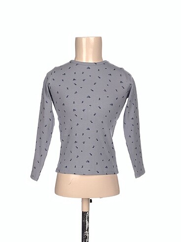 Zara T-shirt %70 İndirimli.