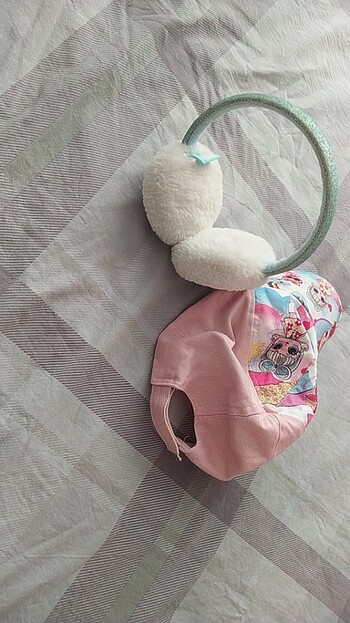 Kulaklık ve şapka - Görsel 2