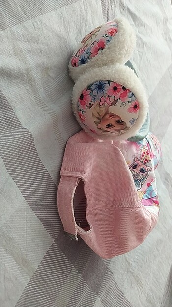 Kulaklık ve şapka - Görsel 3