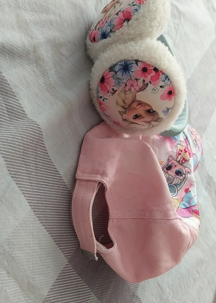 Kulaklık ve şapka - Görsel 3