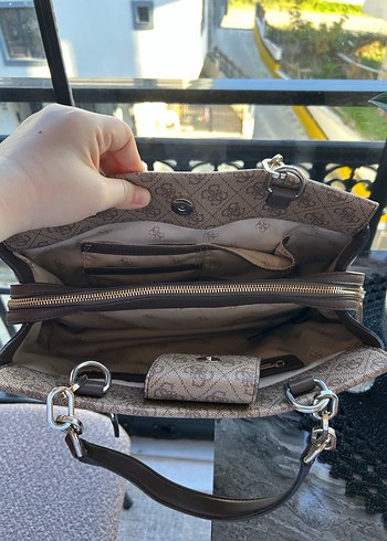 Guess Baskılı Deri Kadın Çanta - Görsel 4