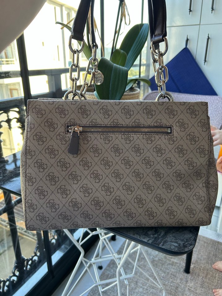 Guess Baskılı Deri Kadın Çanta - Görsel 5