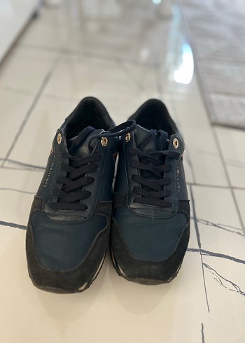 Tommy Hilfiger Siyah Dolgu Topuklu Spor Ayakkabı - Görsel 3