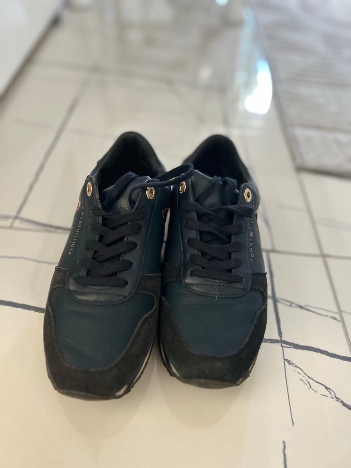 Tommy Hilfiger Siyah Dolgu Topuklu Spor Ayakkabı - Görsel 3