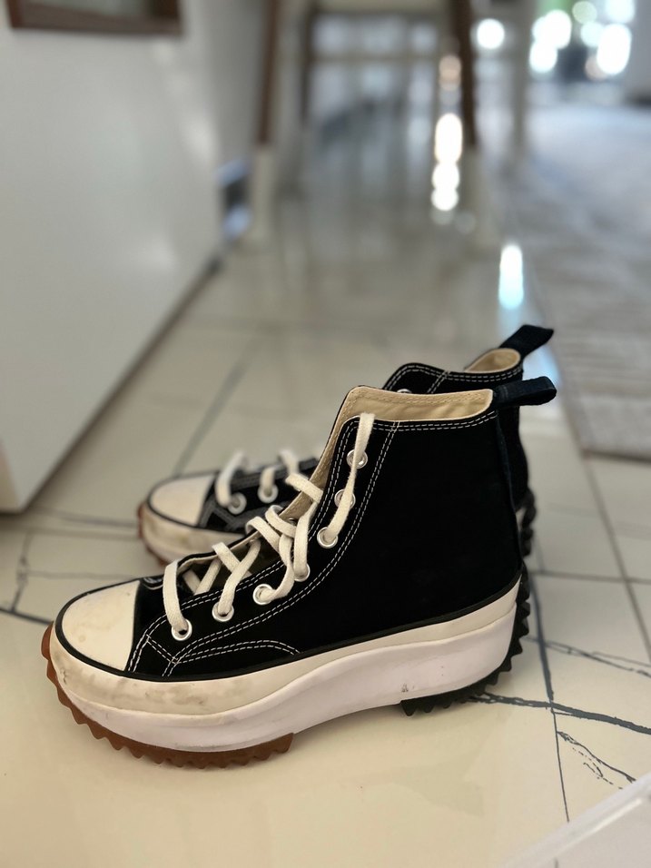 Converse Siyah Platform Tabanlı Kadın Spor Ayakkabı - Görsel 4