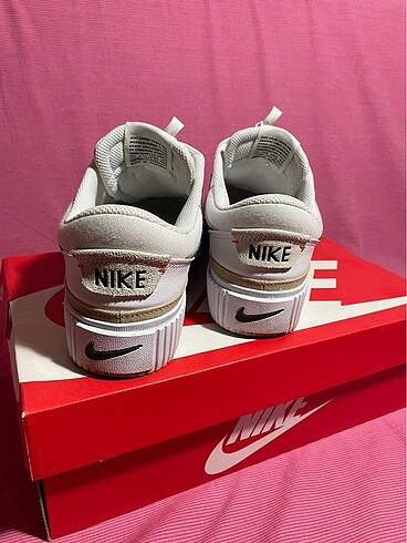 40 Beden beyaz Renk nike spor ayakkabı