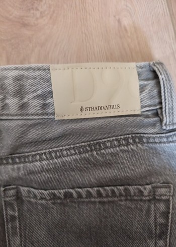 32 Beden gri Renk Stradivarius gri jean