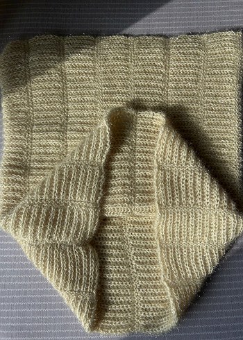 Bej Parlak Örgü Kadın atkı - Görsel 2