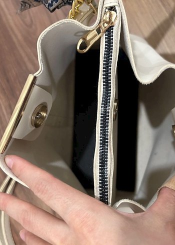 Beyaz Kadın Çanta - Görsel 3