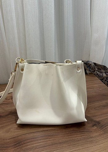 Beyaz Kadın Çanta - Görsel 2