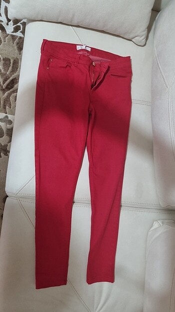 m Beden kırmızı Renk Canvas pantalon dar kesim 