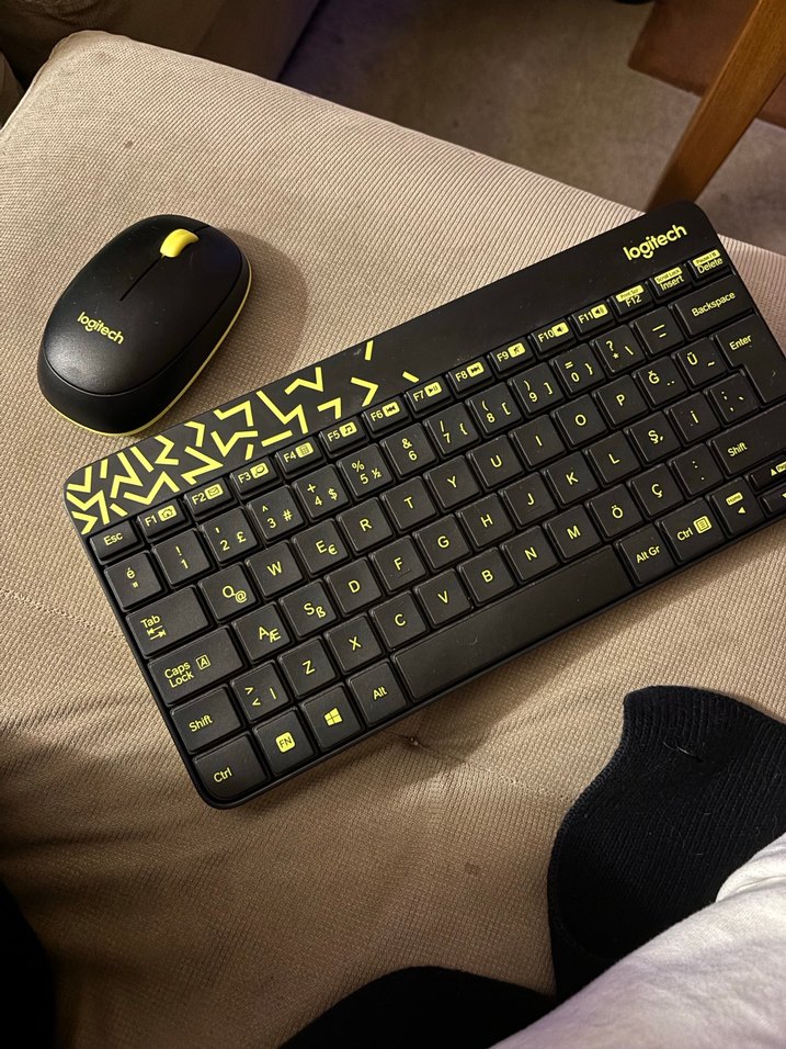 Logitech MK240 Nano Kablosuz Klavye Mouse Seti Siyah - Görsel 2