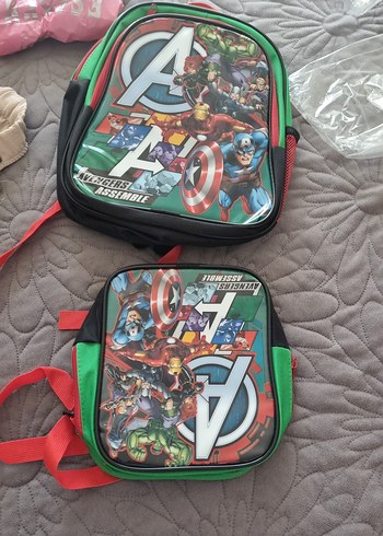 Çok Renkli Avengers Okul Çantası