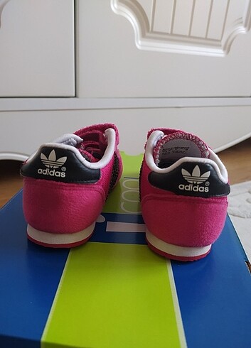 Adidas adidas dragon 