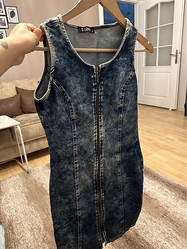 Denim elbise