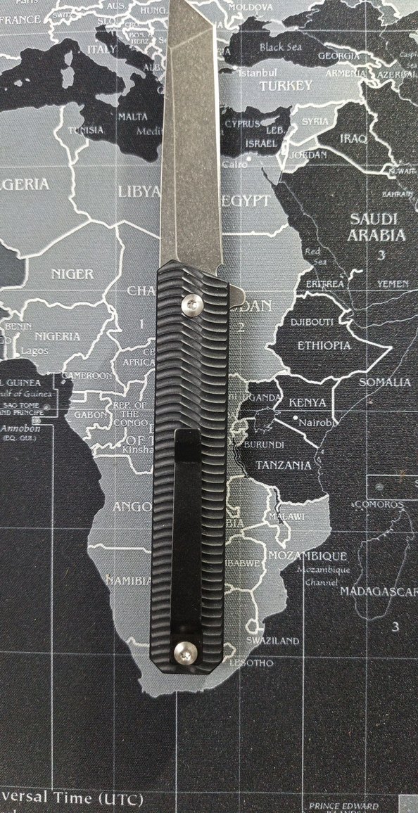 Siyah Gri Dalgalı Saplı Katlanır Bıçak - Görsel 2