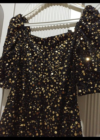 Altın Parıltılı Balon Kollu Midi Abiye - Görsel 5