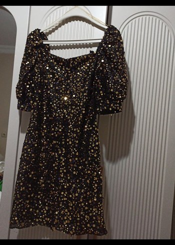 Altın Parıltılı Balon Kollu Midi Abiye - Görsel 4