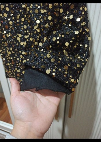 Altın Parıltılı Balon Kollu Midi Abiye - Görsel 3