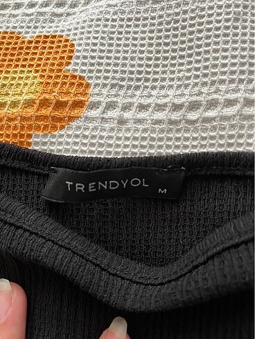 m Beden siyah Renk Trendyol crop
