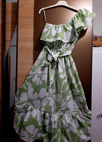 H&M Yazlık tek omuz elbise