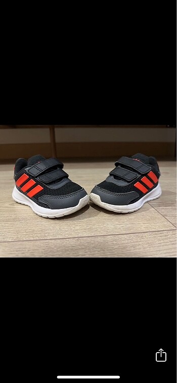 Adidas 21 numara Adidas ayakkabı