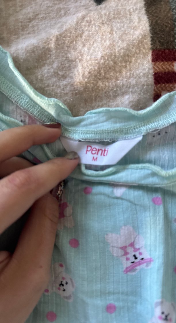 Tişört ve pijama takkmı ikiside m bedene uygun - Görsel 5