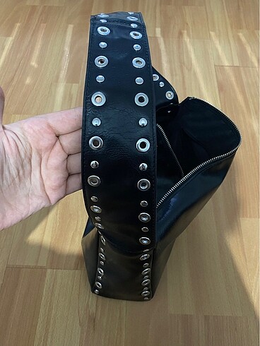 Beden siyah Renk BERSHKA çanta