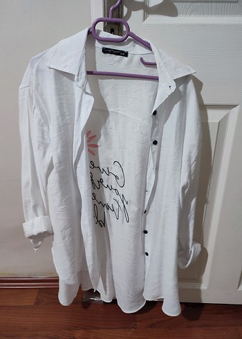 Çiçek Baskılı Beyaz Keten Gömlek - Görsel 2