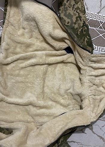 Kapüşonlu Kamuflaj Desenli Erkek Çocuk Mont - Görsel 5