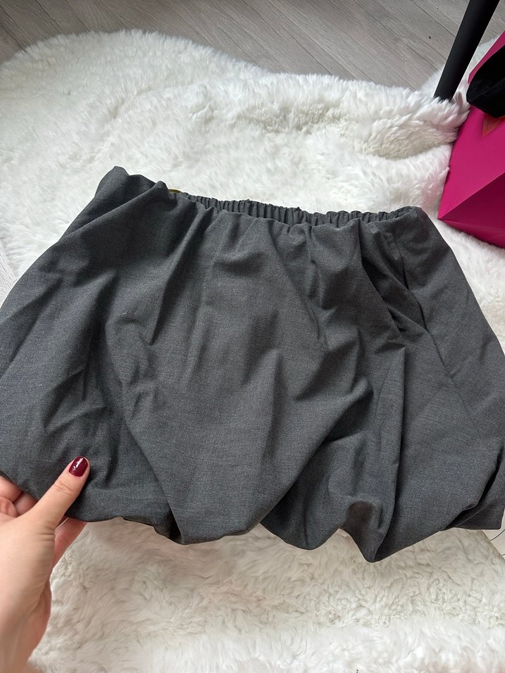 Zara Fiyonklu Gri Mini Balon Etek - Görsel 3