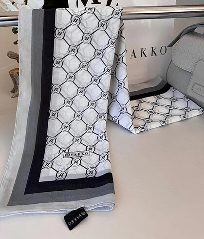 Vakko monogram desen ipeksi şal