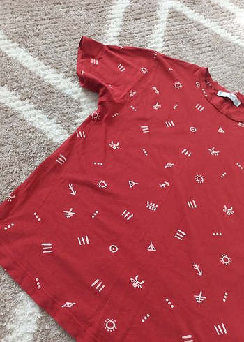 Kırmızı Baskılı kadin Tişörtü - Görsel 3