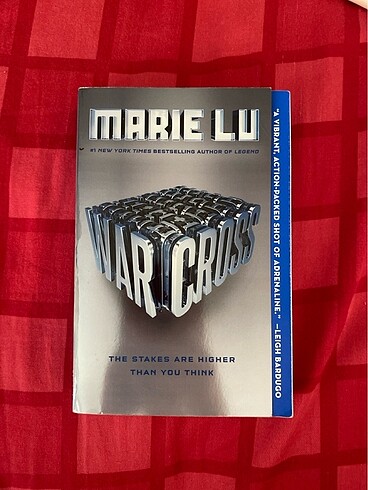 Warcross Marie Lu ingilizce kitap